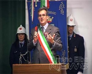 Unione  dei   Comuni - I fautori del  comune  unico  si litigano  sull� eredit�. Peria mette l�avvocato: �Le parti  sono  fatte  male �

